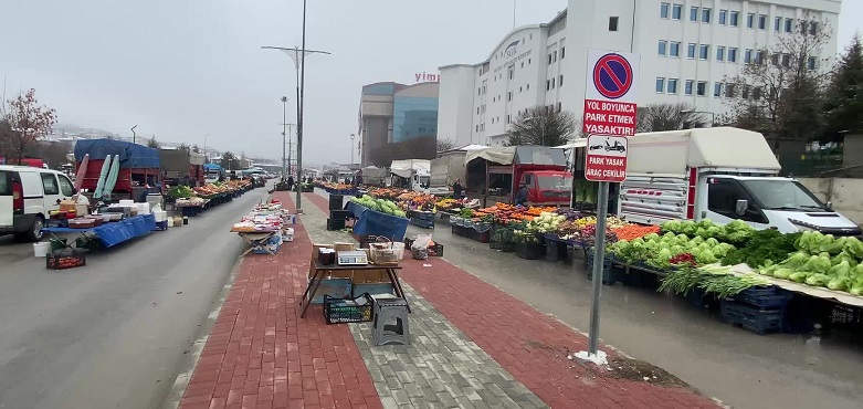 Yozgat'ta halk pazarını yılbaşı da hareketlendiremedi