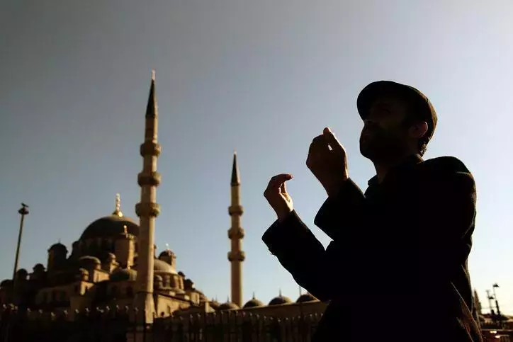 Kandiller ne zaman kutlanmaya başlandı? İşte dinimizde kandillerin önemi ve tarihi