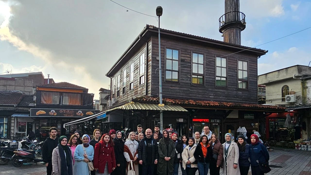 Tarihi yapıları ve güzellikleriyle Sakarya’ya hayran kaldılar