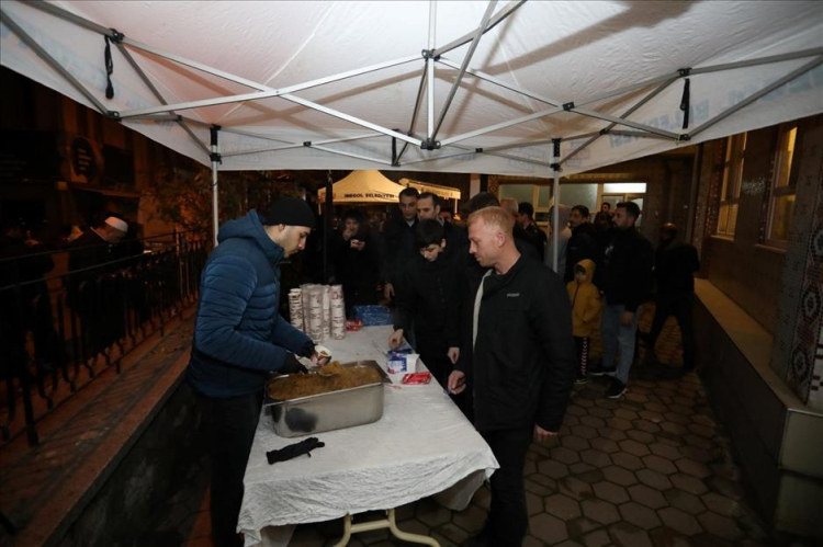 Bursa İnegöl'de helva geleneği Regaip Kandilinde de devam etti