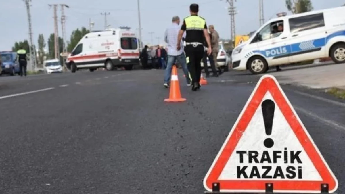 Aksaray’da Feci Kaza: Baba ve Kızı Hayatını Kaybetti, Minibüs Sürücüsü Kaçtı