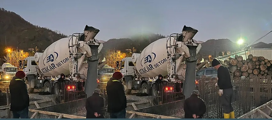 HOPA BELEDİYESİNDEN ÖNEMLİ BİR ADIM Beton Santralının Temeli Atıldı