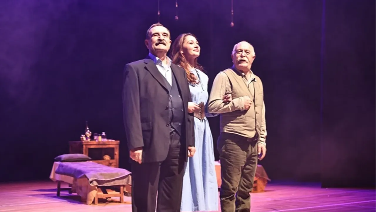 Denizli'de Nazım Hikmet tiyatro sahnesinde hayat buldu