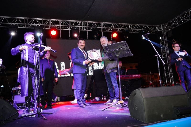 Kaş Ülkü Ocakları'ndan 28 Yıl Sonra açık hava konseri