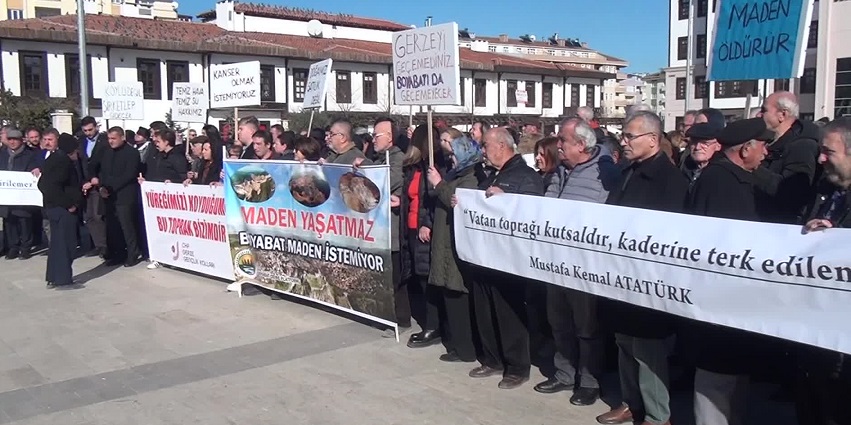 Sinoplular “Türkiye’yi karış karış peşkeş çekiyorlar...Buna müsaade etmeyeceğiz”