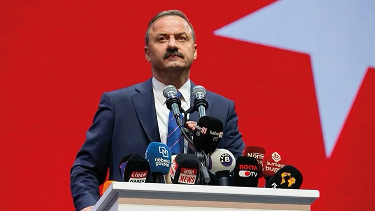 Ağıralioğlu'ndan Özdağ'a destek