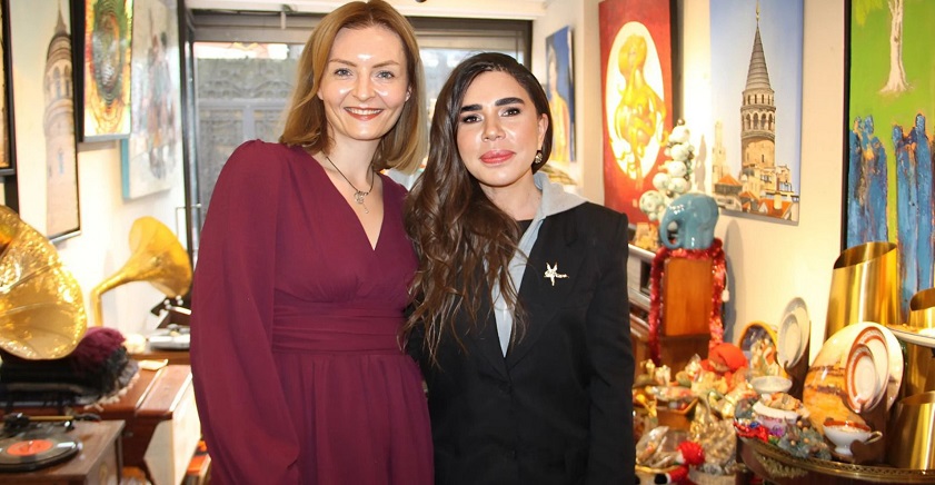 TÜRK KADINLARININ TAMAMININ ÇOK YALNIZ OLDUĞUNA İNANIYORUM