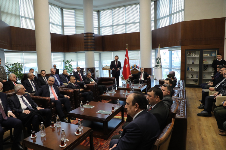 Bakan Işıkhan Konya'da ziyaretlerde bulundu