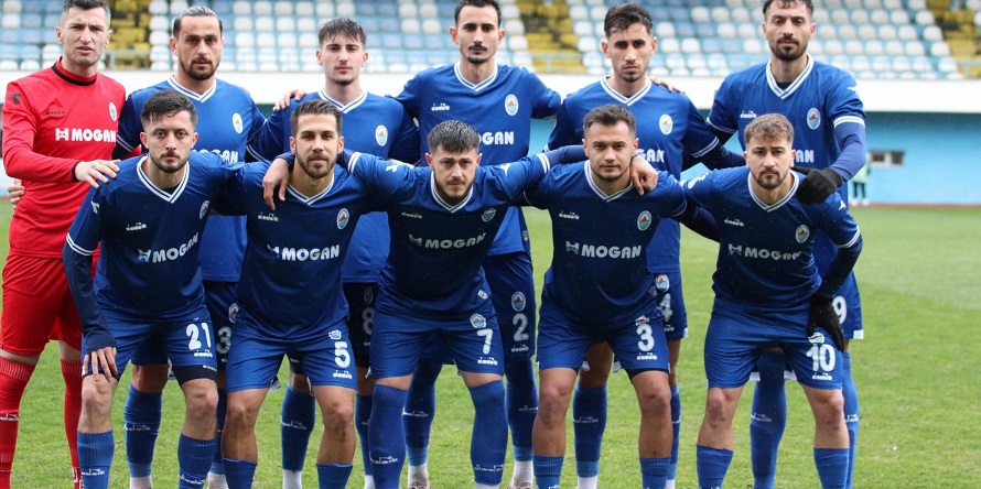 Pazarspor, Efeler Deplasmanında Kritik 3 Puan Arayacak