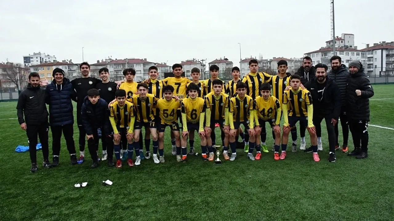 Kayseri Talas Belediyespor yine şampiyon
