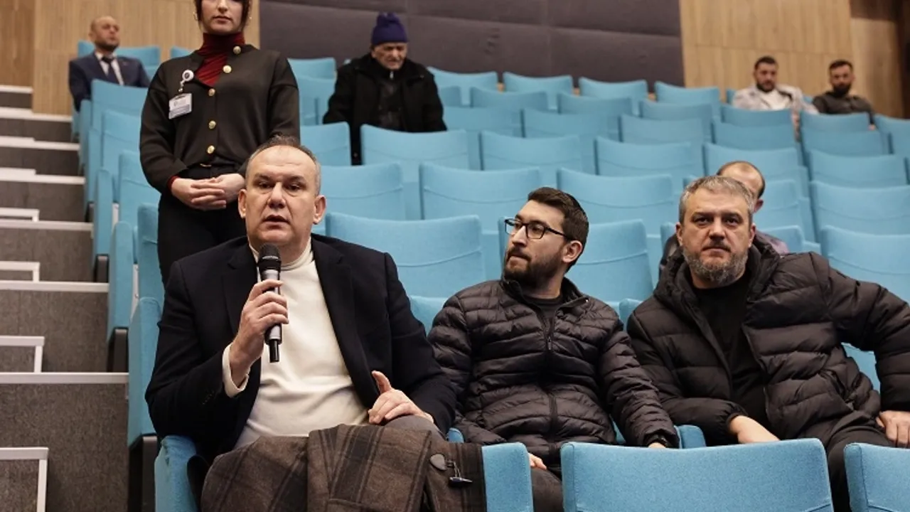 Kütahya Belediyesi vatandaşın sesine kulak veriyor