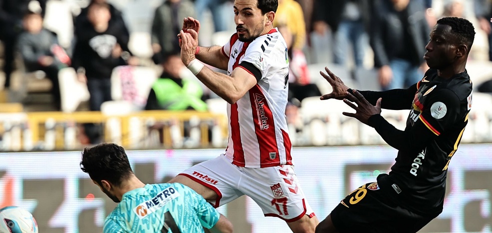 Sivasspor, konuk ettiği Kayserispor'u 5-2 mağlup etti