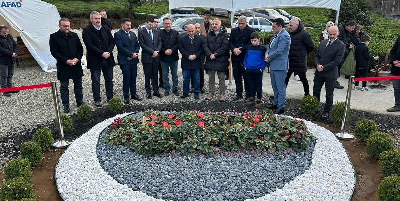 Çayeli’nde Şehit Kalyoncu’nun Kabri Ziyaret Edildi