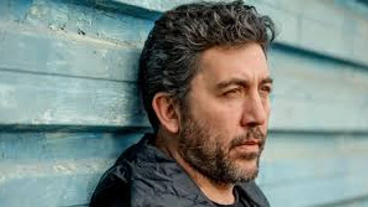 Emre Kınay’dan Sürpriz Adım...?