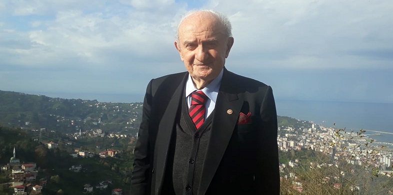 Eski Milletvekili Ahmet Kabil'den Sert Açıklama: 