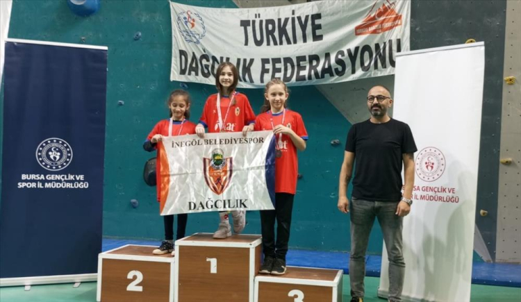 Bursa İnegöllü dağcılardan 40 madalya