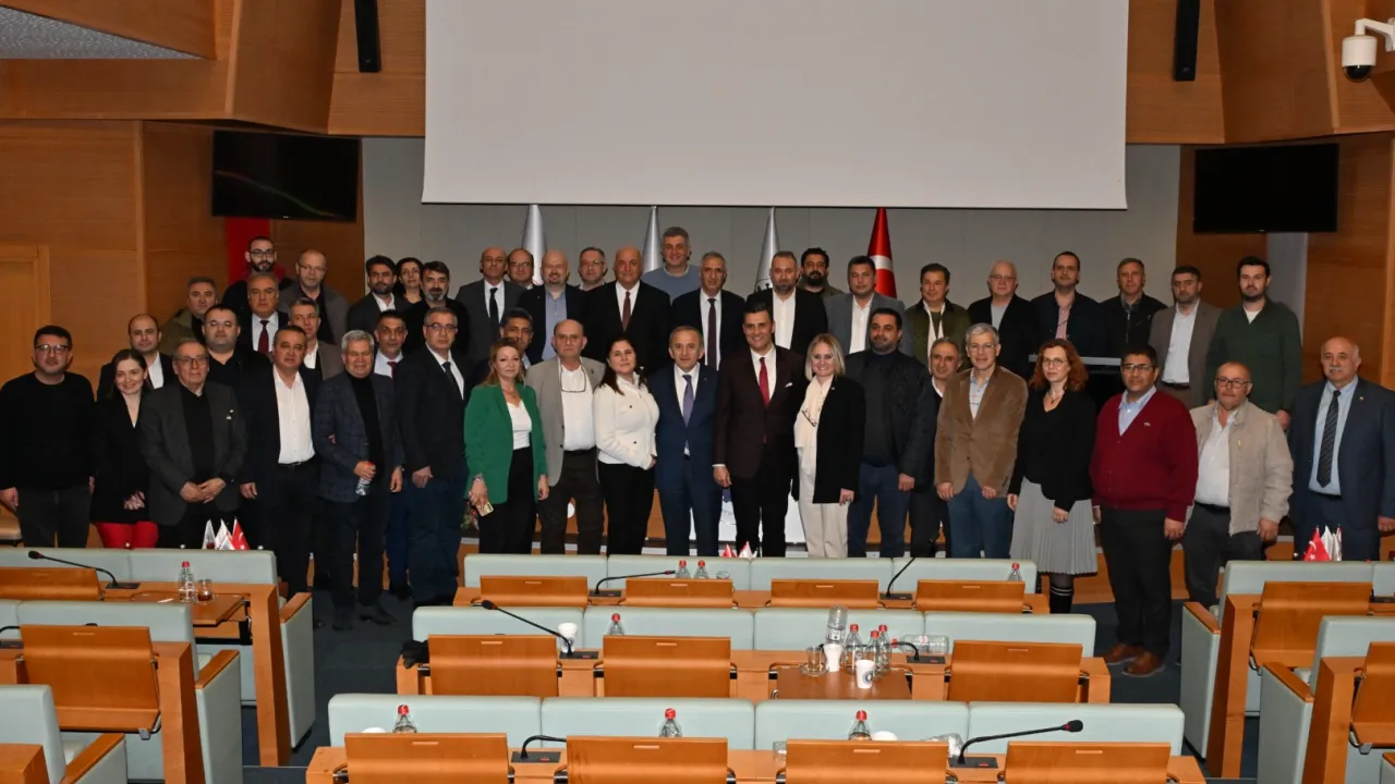 Başkan Zeyrek Manisa'da iş insanlarıyla buluştu