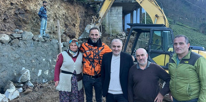 Çamlıhemşin’de Heyelan Riski Olan Bölgelere Güçlendirme Çalışması