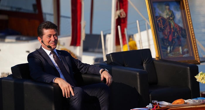 Kaya: “‘Mustafa Kemal’in askerleriyiz’ sözünden vatanını, milletini, bayrağını seven bir insan nasıl rahatsız olabilir?”