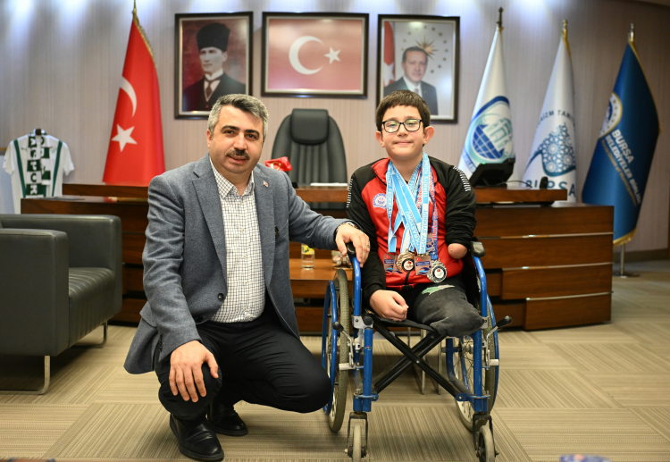 Tek kulaçla 'şampiyonluk' yolunda