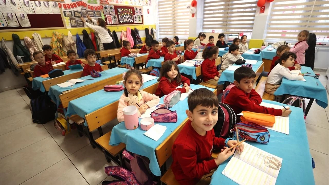 Eğitimde ikinci dönem zili çaldı