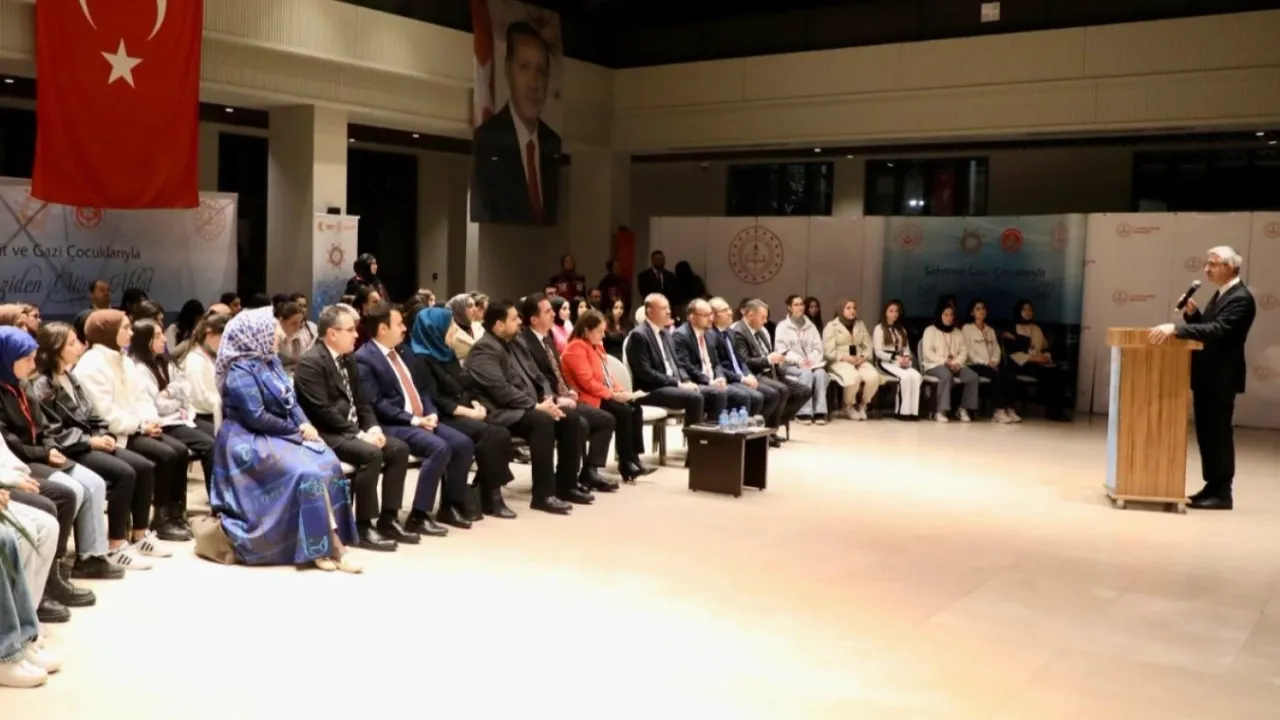 'Maziden Atiye Ahlat'ta şehit ve gazi çocuklarıyla buluşuldu