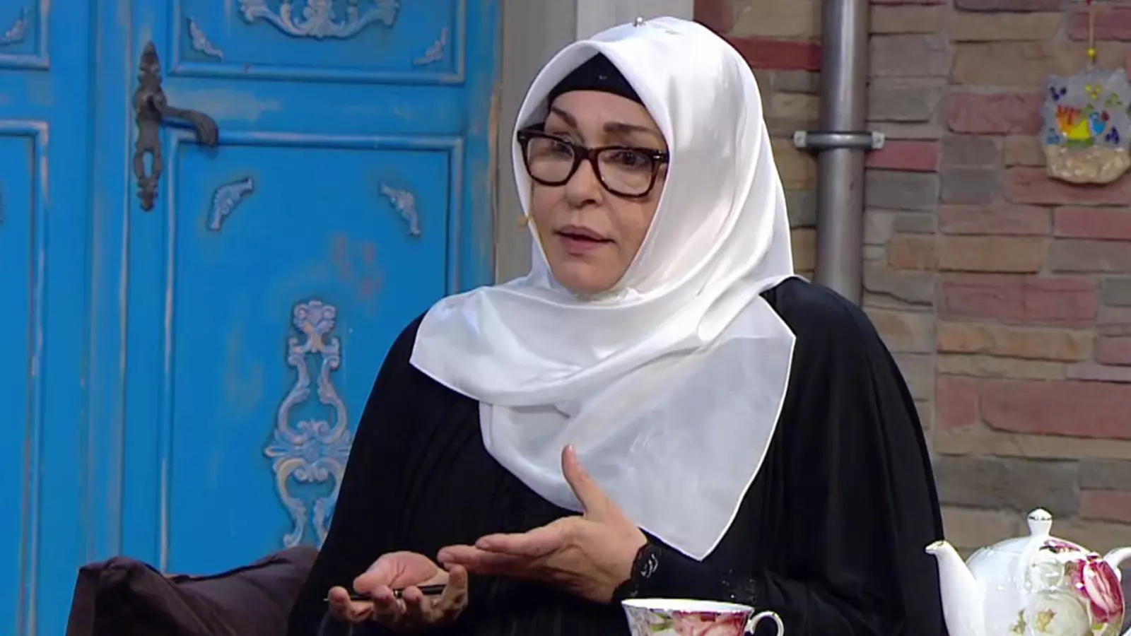 Necla Nazır’dan Üzücü Haber! Yeşilçam Yıldızı Hastaneye Kaldırıldı