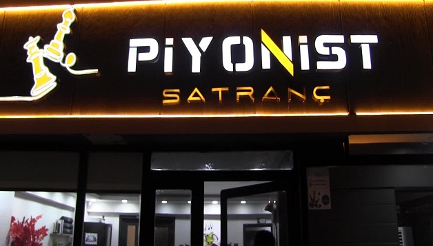 Şanlıurfa'dan satranç milli takımına seçilen 8 yaşındaki Sare Naz Gün: 
