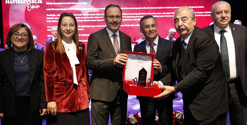 GAZİANTEP’E DEĞER KATANLAR ÖDÜL TÖRENİ