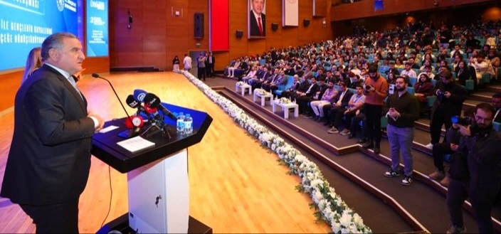 Bakan Bak, Ünides 2. Dönem Öğrenci Topluluk Temsilcileri Buluşmasına Katıldı