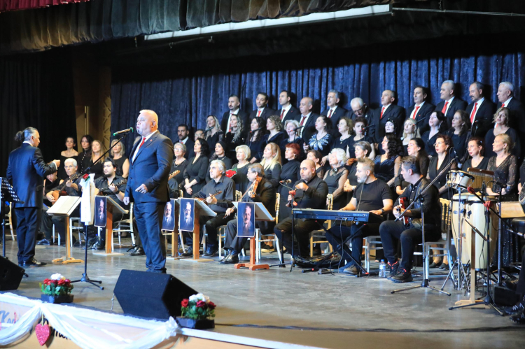 Bursa Gemlik’te Mahzuni Şerif türkülerle anıldı