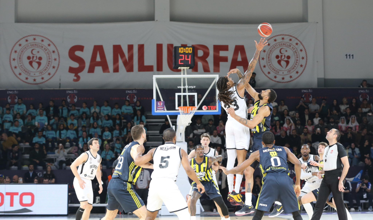 Potada Türkiye kupası Fenerbahçe Beko'nun oldu