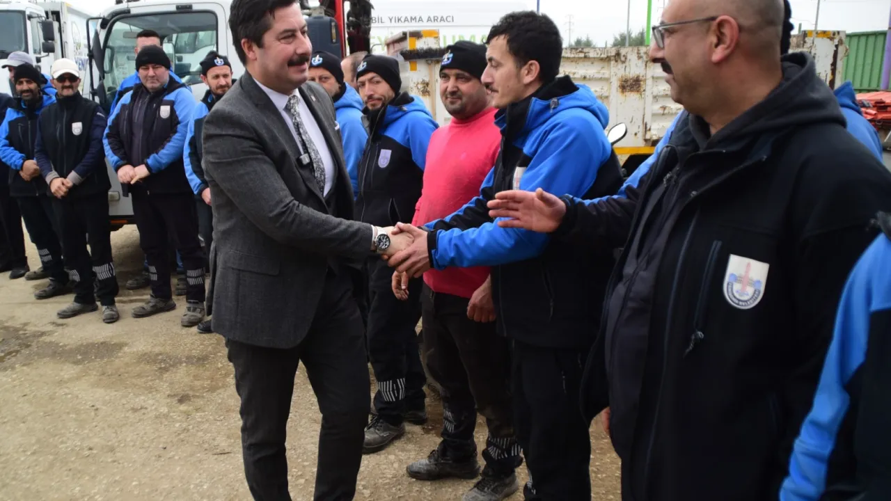 Bursa Yenişehir'de Başkan Özel temizlik işçileriyle bir araya geldi