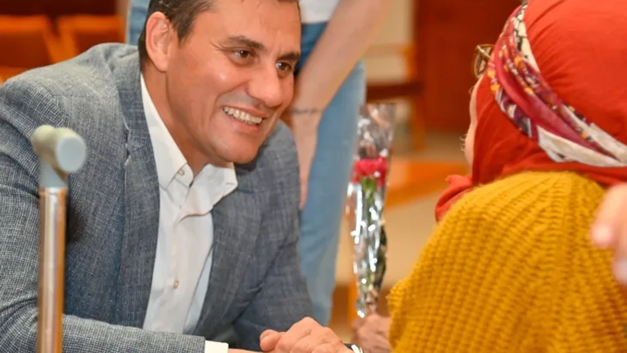 Evde bakım hizmetiyle Manisalıların yüzü gülüyor