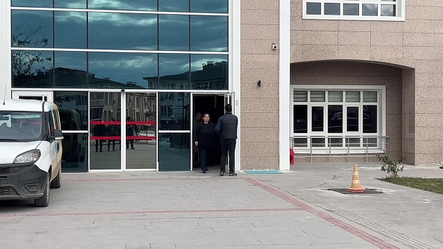 Burdur'da bir kişiyi bıçaklayarak öldüren, bir kişiyi de ağır yaralayan sanığa ağırlaştırılmış müebbet 