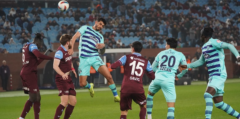 Çaykur Rizespor Kupa’ da The End