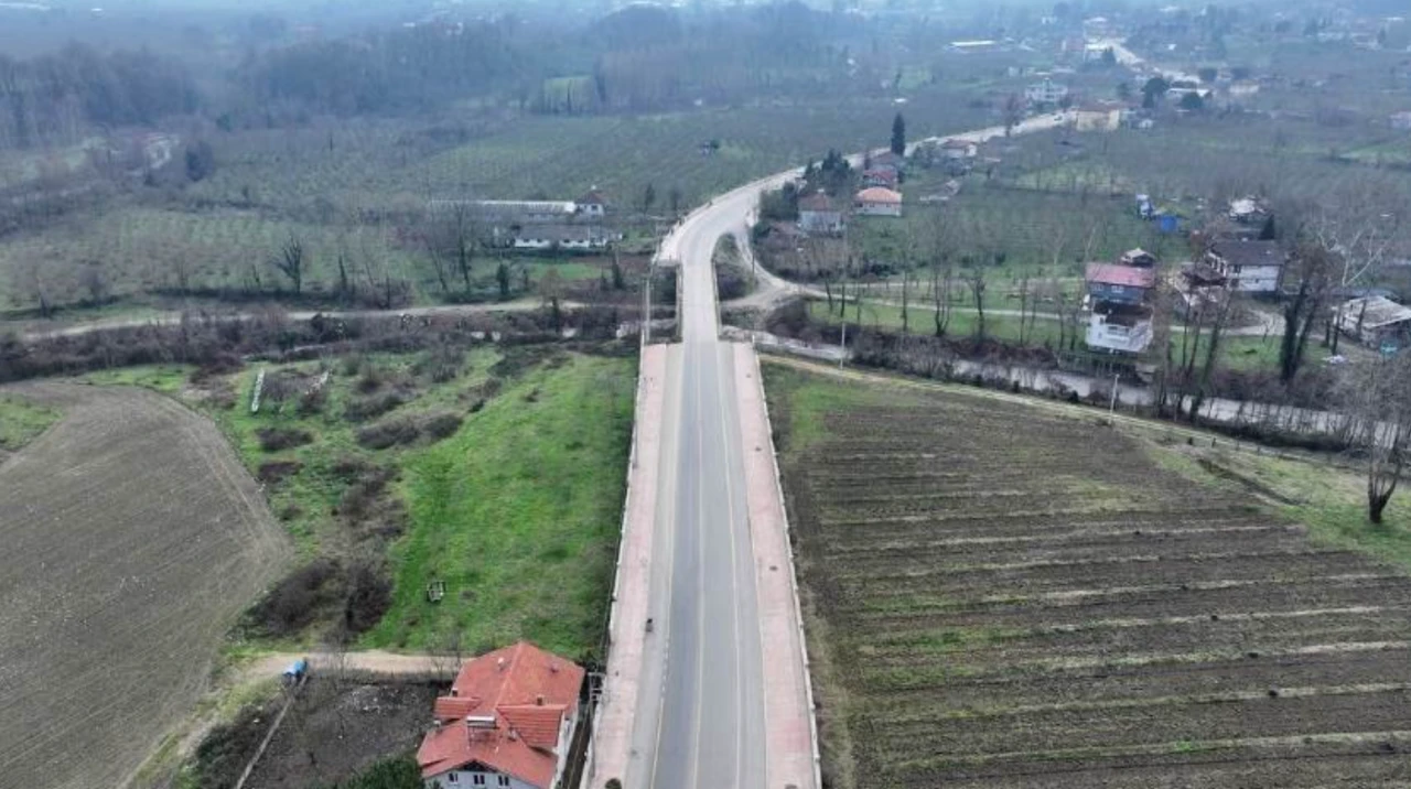 Sakarya'da Kanlıçay Deresi üzerine 44 metrelik köprü geliyor!