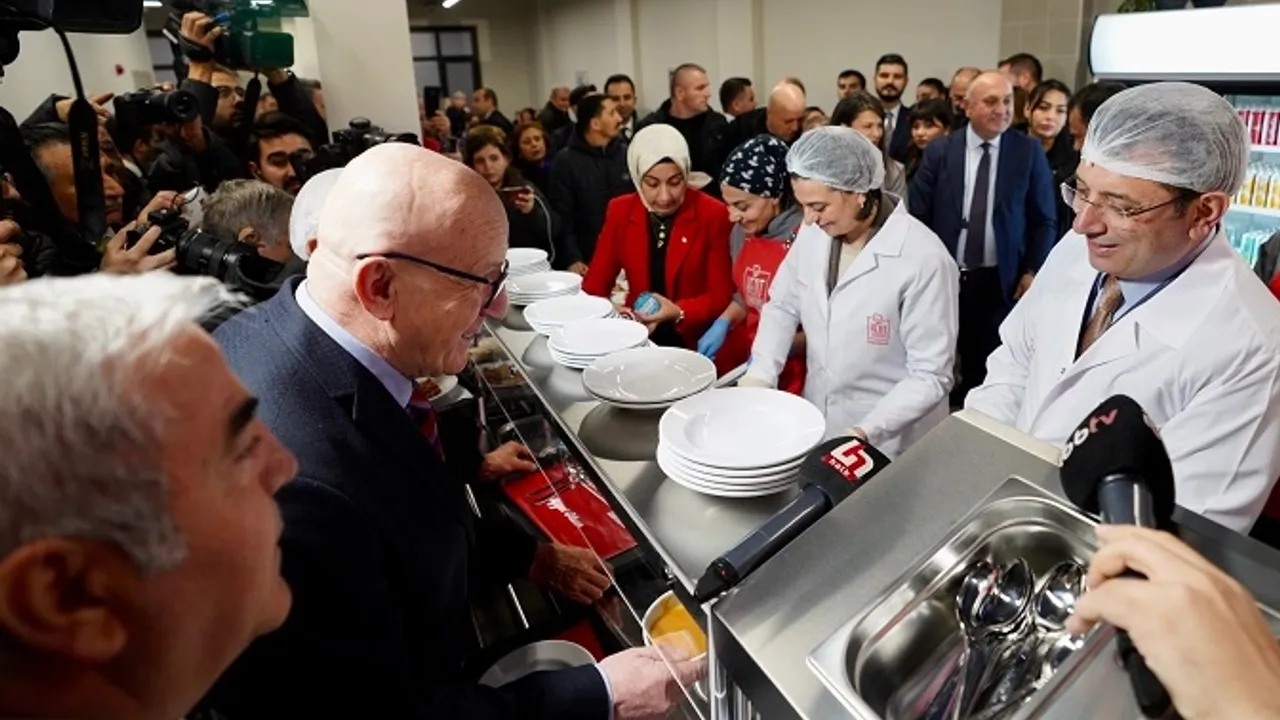 İstanbul Üsküdar'da kent lokantası açıldı
