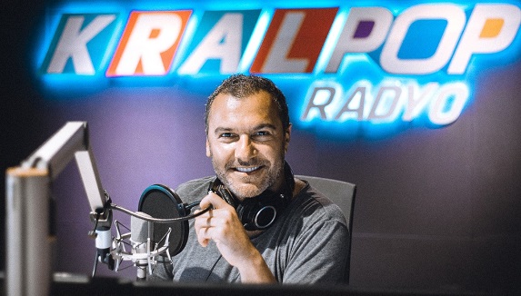 BAY J: ‘’Biz zaten Kerem Bürsin ile tanışmıyorduk hala da tanışmıyoruz. 