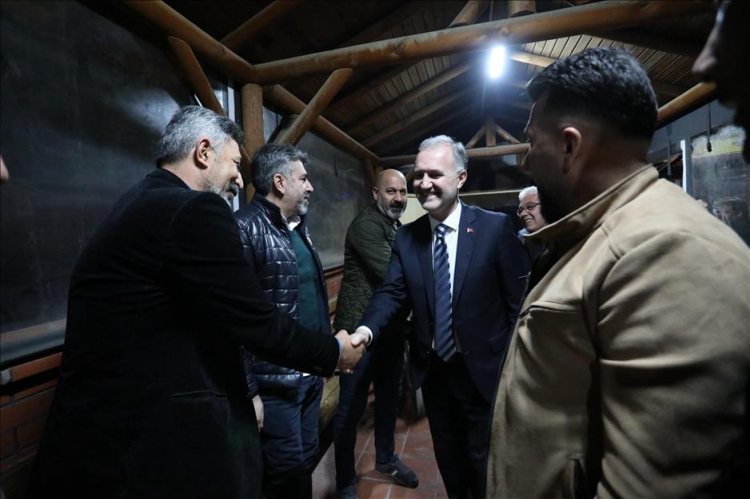 Bursa İnegöl'de Hafız Halil İbrahim Baş Yeniceköy Mahallesi cemaatiyle buluştu
