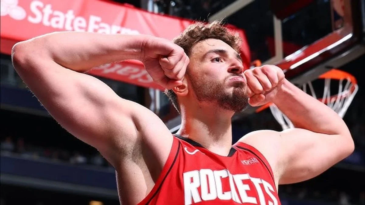 Alperen Şengün double-double yaparak yıldızlaştı: Houston seriyi sürdürdü
