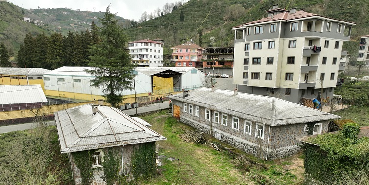 Rize Yeşilay Kompleksi kazanıyor!