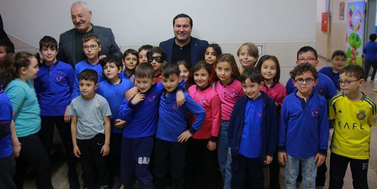 Ardeşen Kaymakamı Ferhat Altay Fatih İlkokulu’nu Ziyaret Etti