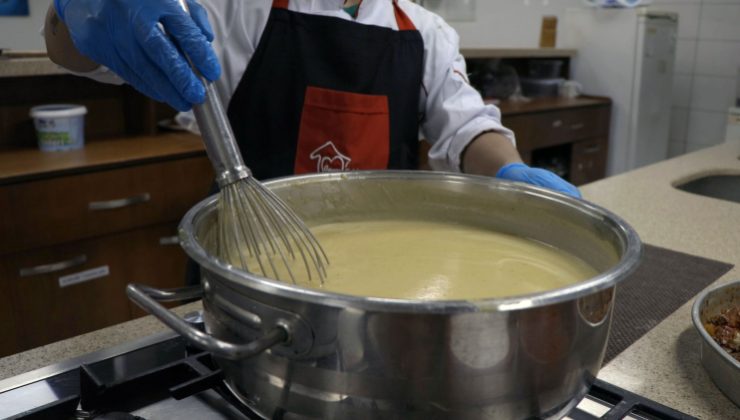 Kocaeli'de 'Beyaz Kalpler' gönüllere dokundu