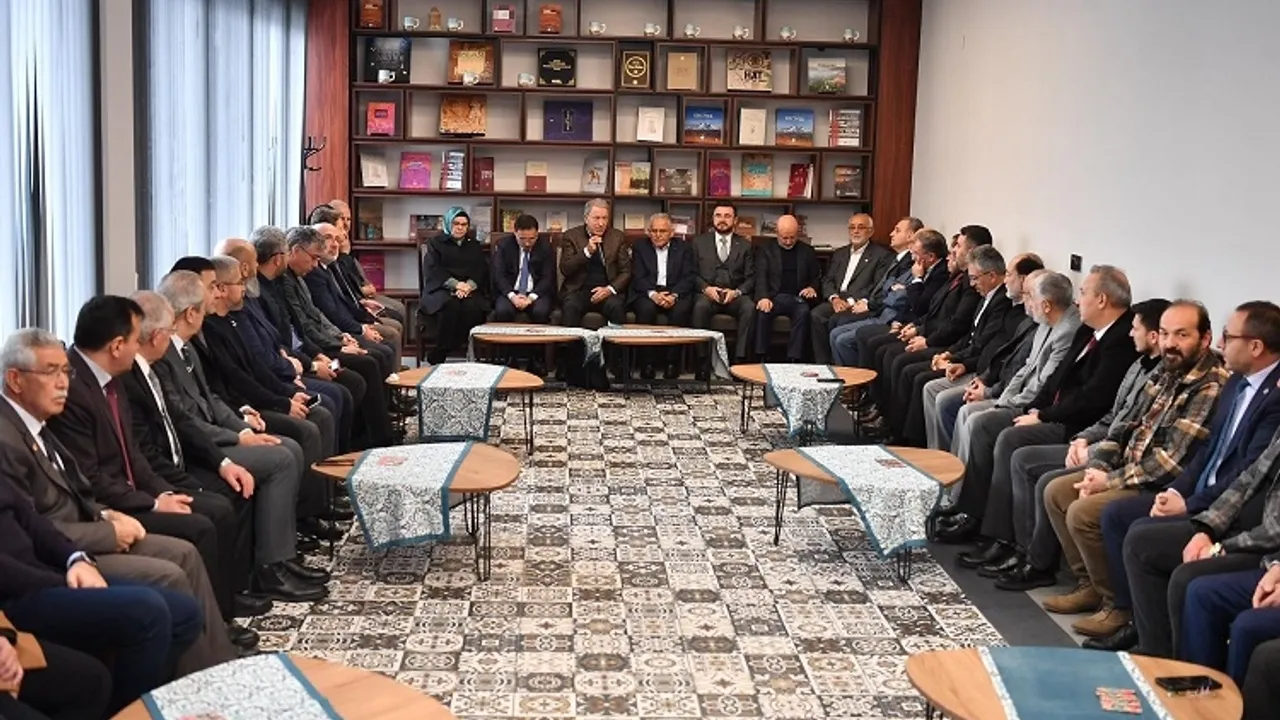 Kayseri protokolü kanaat önderleriyle buluştu