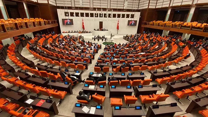 İkramiyelerin yasalaşma süreci bu hafta da devam edecek