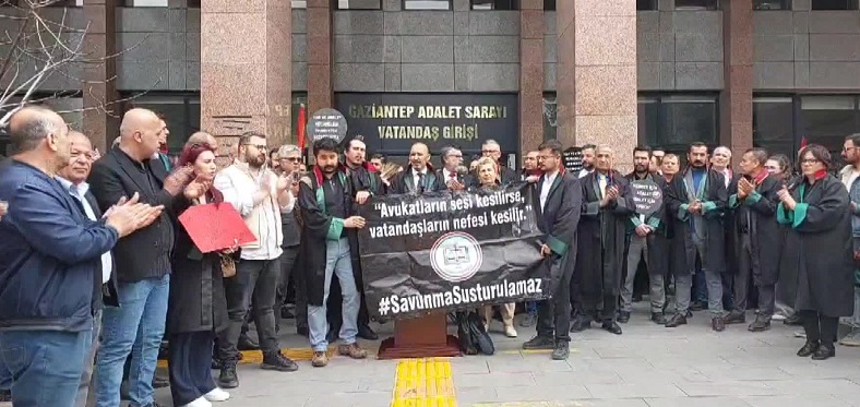 Gaziantep’te avukatların yürüyüşüne polis engeli