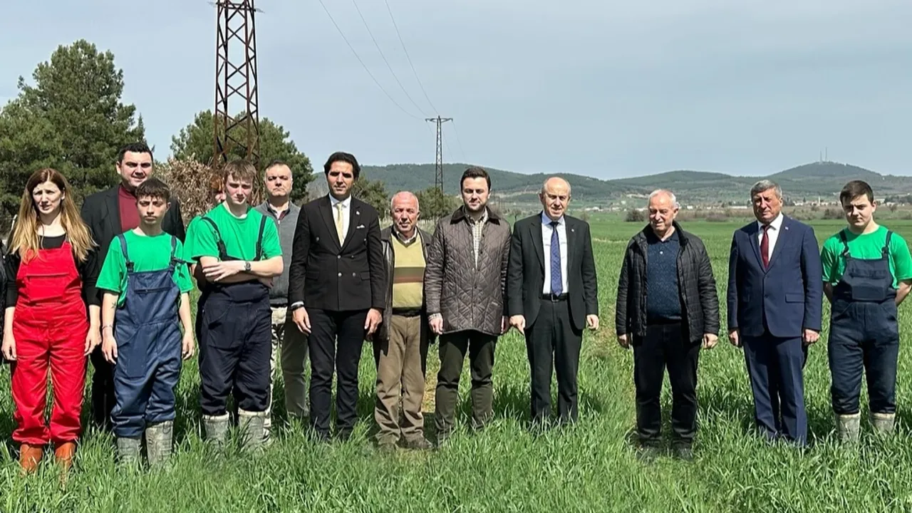 Edirne Keşan'da geleceğin tarımcıları hasada hazırlanıyor