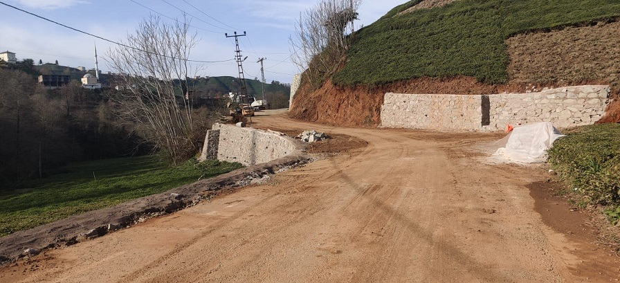 İyidere'de Belediye Başkanı Saffet Mete’den Hizmet Atağı