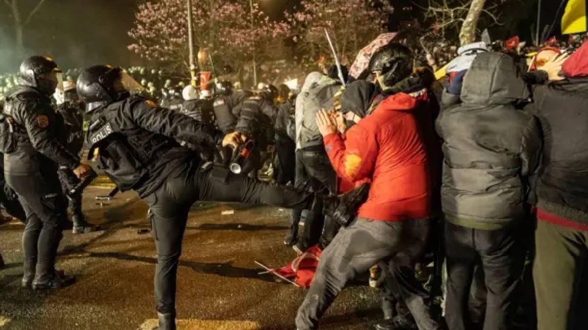Tepki ve şikayetler üzerine bakanlık harekete geçti: İmamoğlu protestolarında polis müdahalesine inceleme